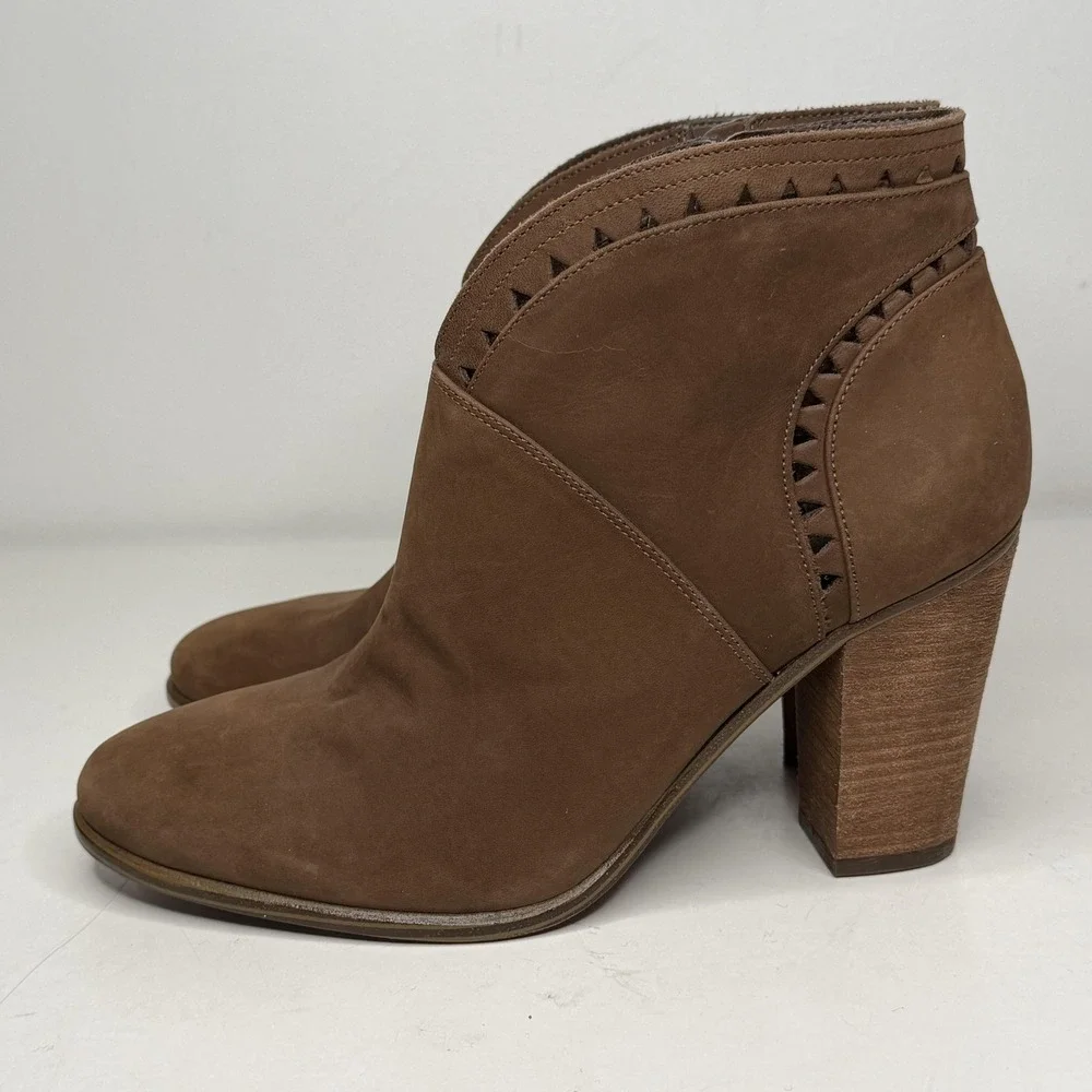 Vince Camuto Boots Womens Size 8 Brown Ankle Block Heel Booties VC-Fritan‎